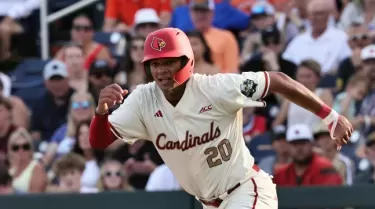 College World Series Day 3 Predictions: Louisville vs. Arizona, Coastal Carolina vs. Oregon State
