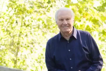 Evangelist Jimmy Swaggart Hospitalized After Cardiac Arrest
